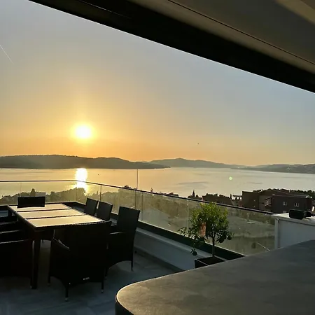 Luxury Lila Apartment