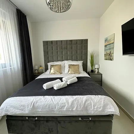 Luxury Lila Apartment *