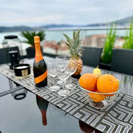 Luxury Lila Apartment