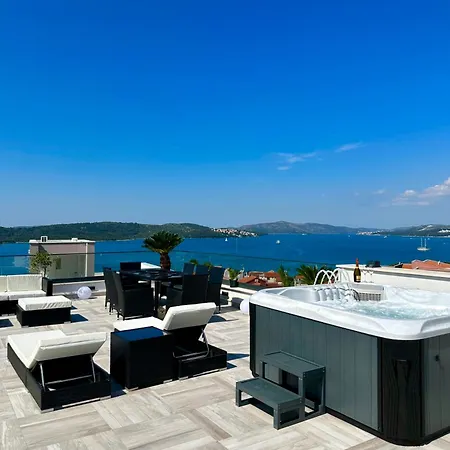 Luxury Lila Apartment