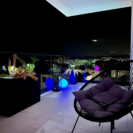 Apartment Luxury Lila *