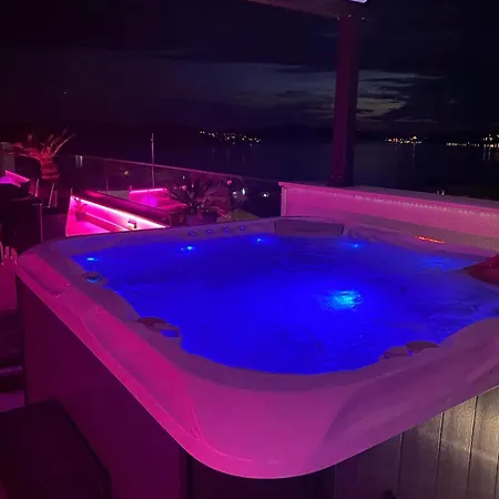 Apartment Luxury Lila *