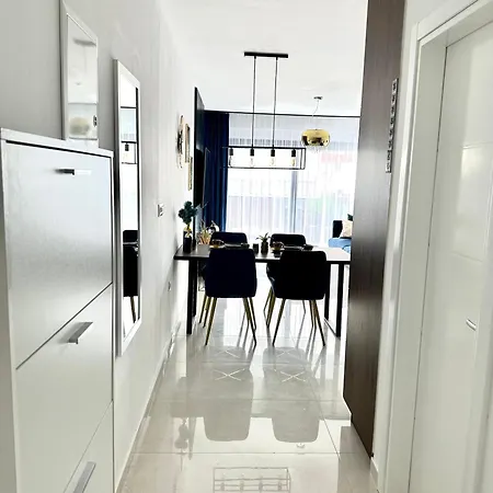 Luxury Lila