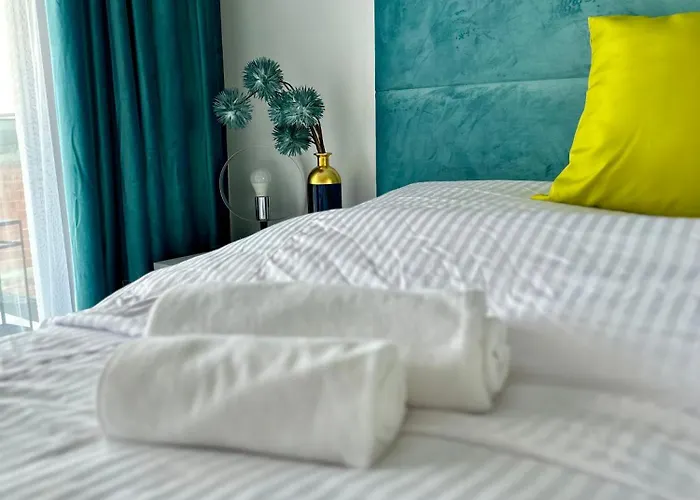 Luxury Lila تروغير
