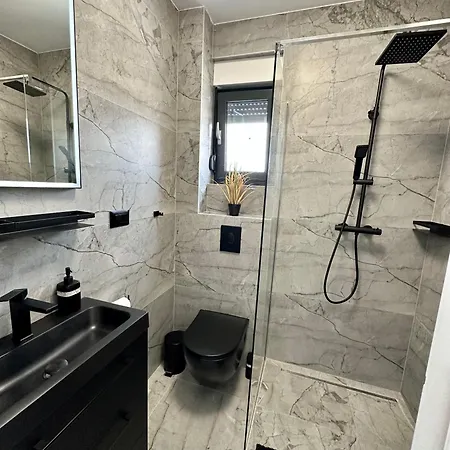 公寓 Luxury Lila 特罗吉尔